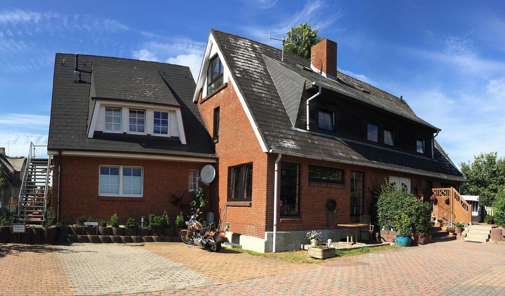 Gastehaus Sylvie - Wohnung 8 List Kültér fotó